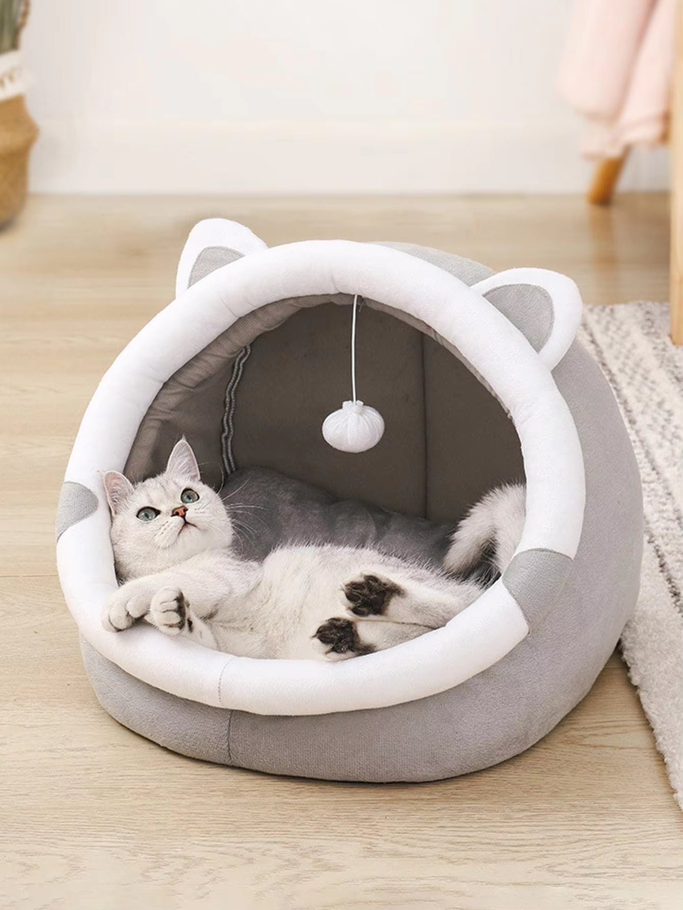 ```Purr-fectly Toasty Cat Castle: The Snuggle Palace for Furry Royals and Their Tiny Paws!```